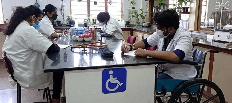 Wheelchair-accessible workstation in a school science lab