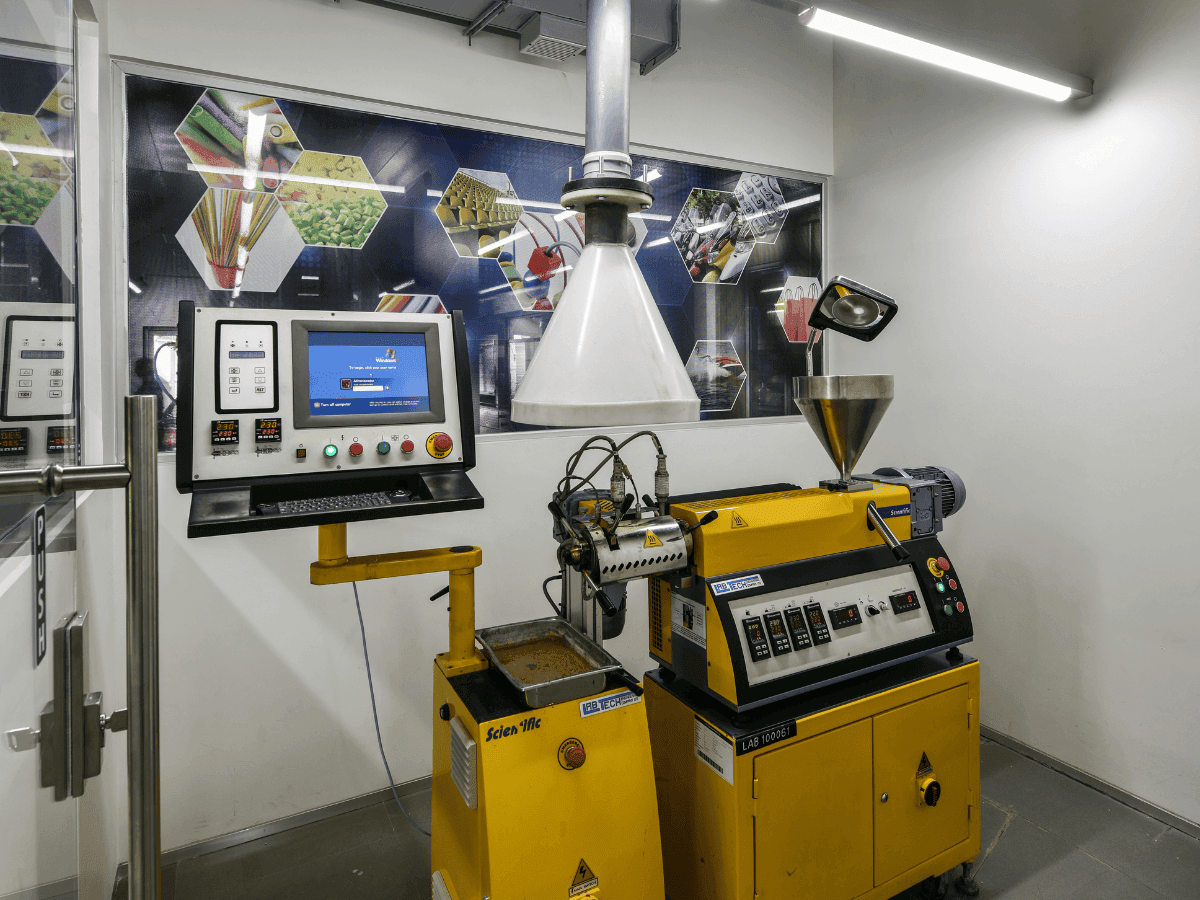 Chemical Lab - Chemical Manufacturer in Pune - Lab Architecture and Interior design by Arena Consultants