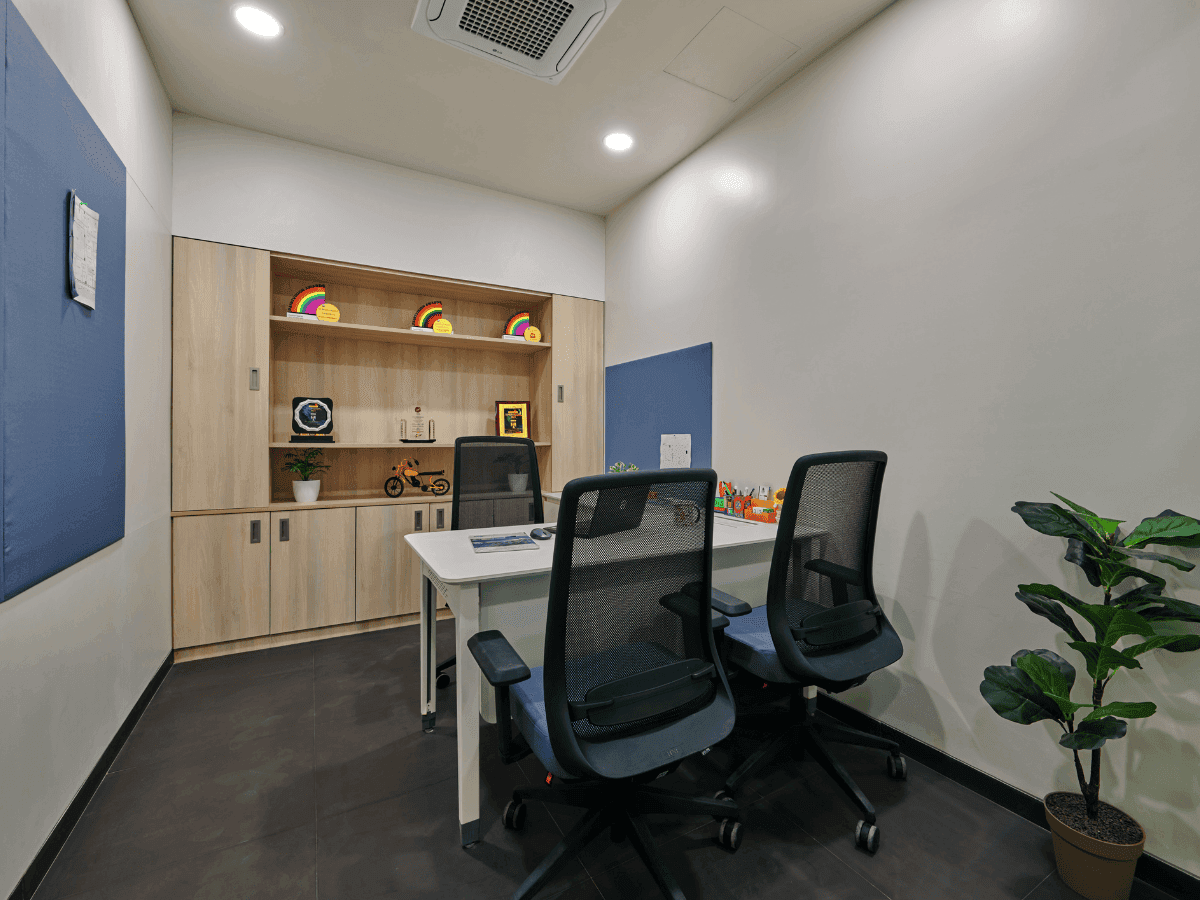 Coating Resins and Additives manufacturer in Mumbai - MD Cabin - Lab Office Interior by Arena Consultants